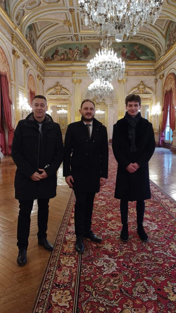 Consultant à l'assemblée nationale à Paris